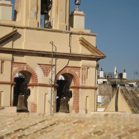 Pension Bienvenido Seville Exterior photo